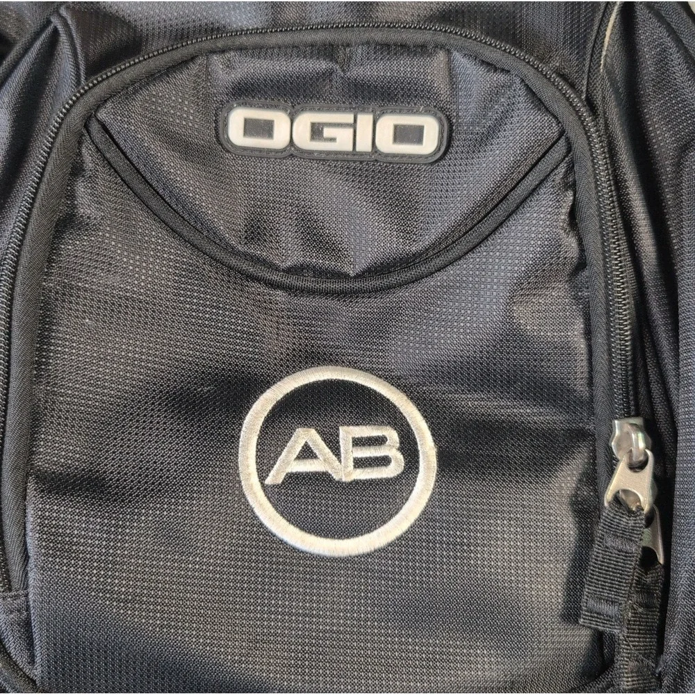 OGIO Metro Backpack Padded Laptop Case Tech Bag Black School Travel